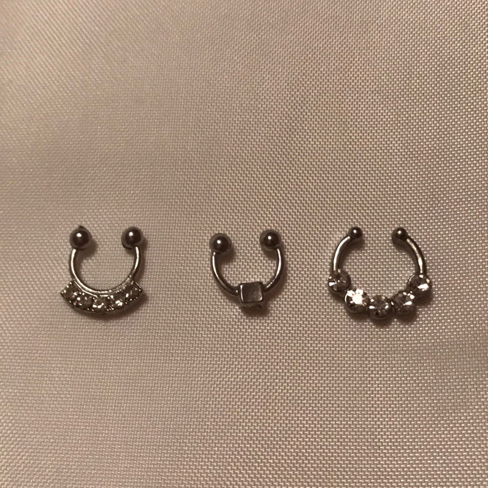Faux septum nose ring